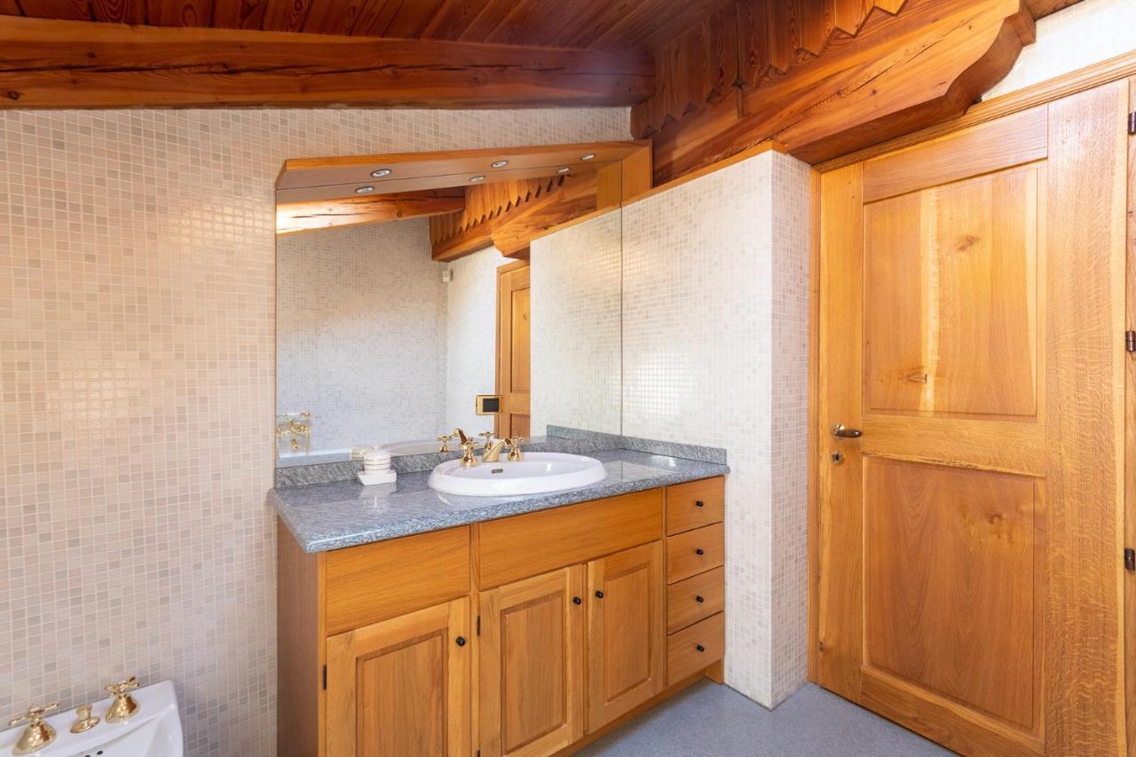 L'Atelier Du Temps - Woodstone Villa Aosta Eksteriør billede
