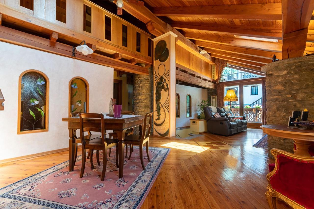 L'Atelier Du Temps - Woodstone Villa Aosta Eksteriør billede