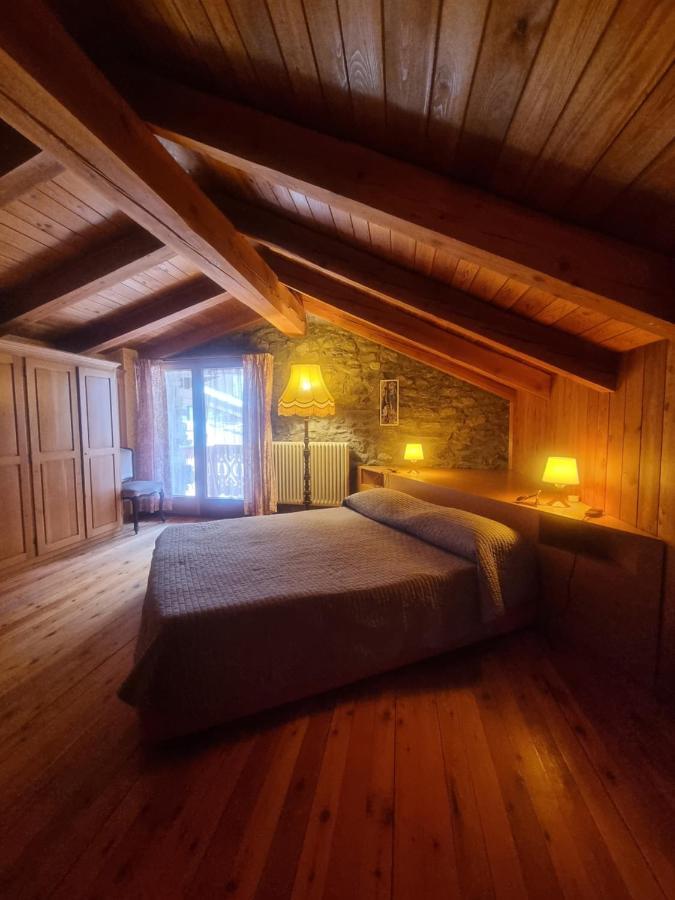 L'Atelier Du Temps - Woodstone Villa Aosta Eksteriør billede